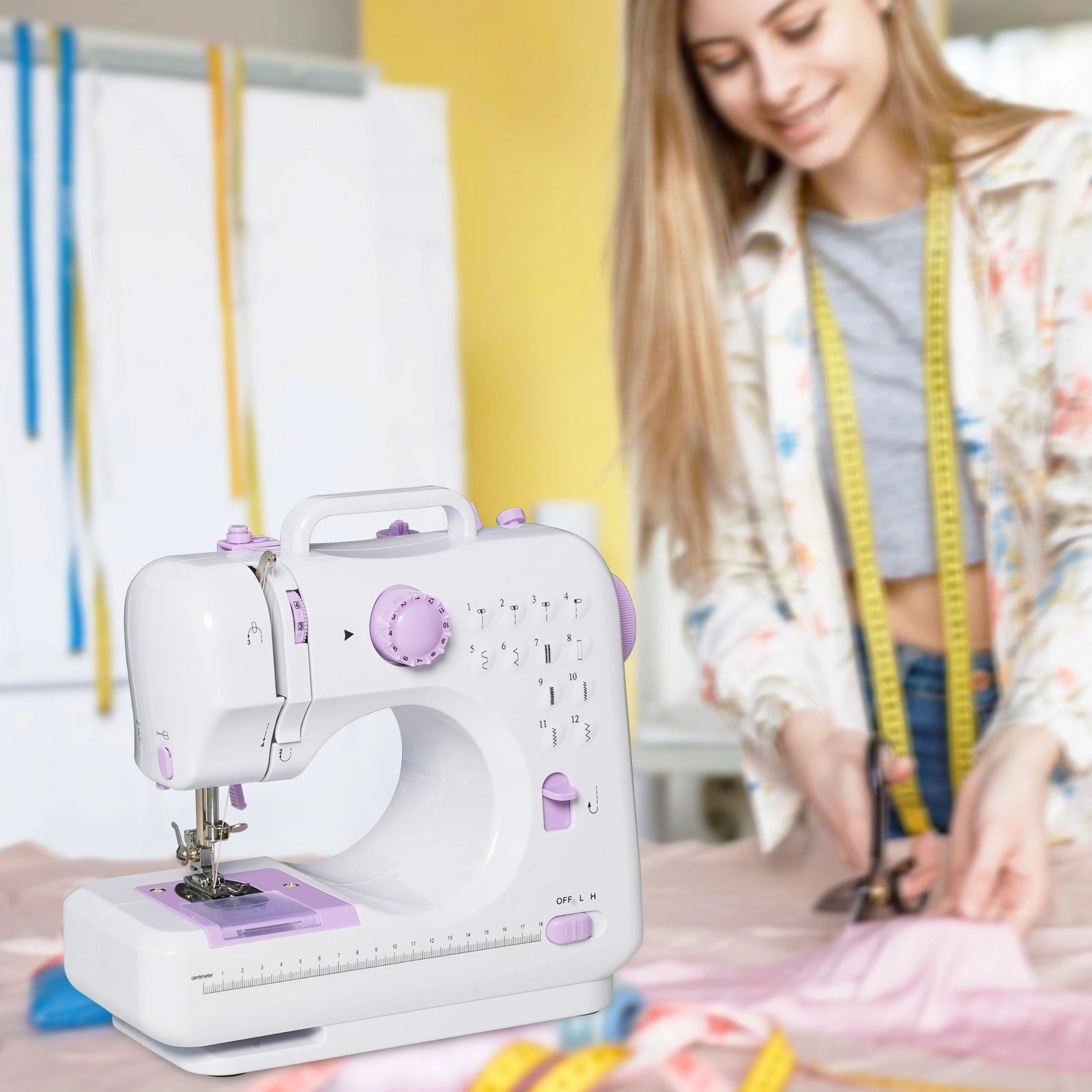 Mini multifunctional store sewing machine